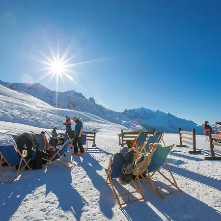 Grand Roc - Ancolies 211 - Happy * Chamonix